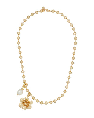The Flower Meets The Pearl Necklace