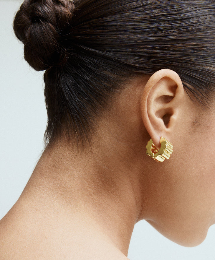 The Ripple Huggie Earring