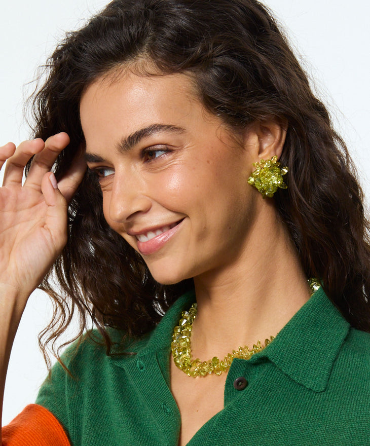 The Cubic Cluster Necklace